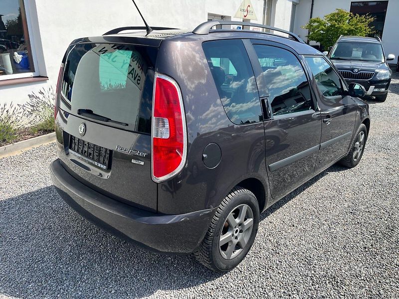 Škoda Roomster (2012) 1.2 TSi - fotka 2 z 24