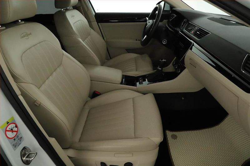 Škoda Superb (2017) 2.0 TDI, Automat, Kůže, Navi - fotka 7 z 20