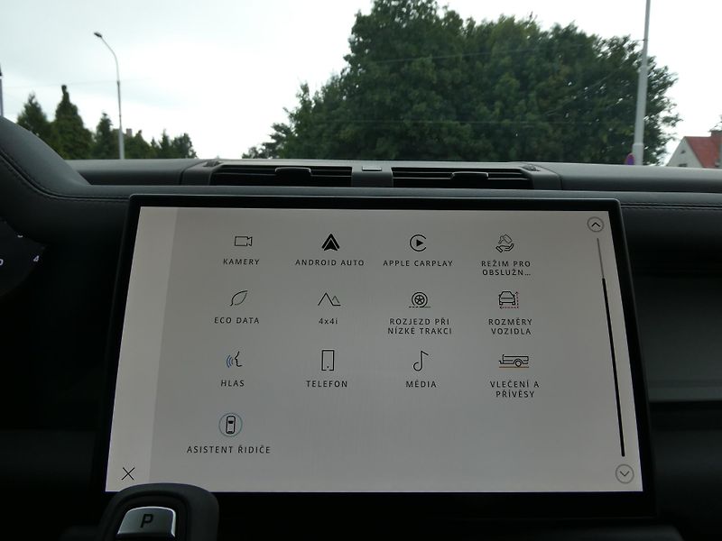 Land Rover Defender 110 S D200 - fotka 25 z 32
