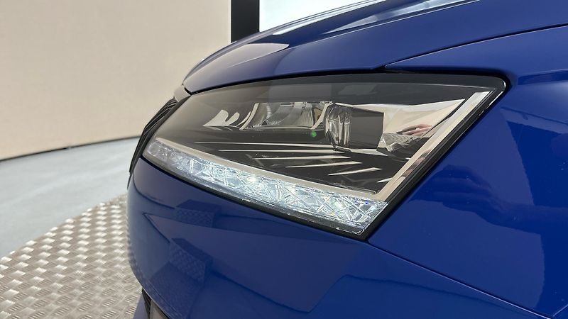 Škoda Fabia 1.0 TSI Black Combi - fotka 18 z 23