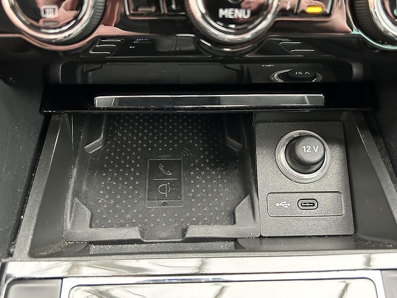 Škoda Superb 2.0 TDI L & K - fotka 18 z 34