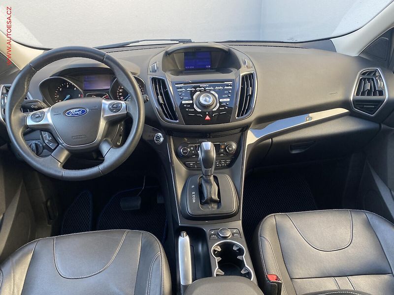 Ford Kuga (2013) 2.0 TDCI 4x4, AT, kůže - fotka 8 z 17