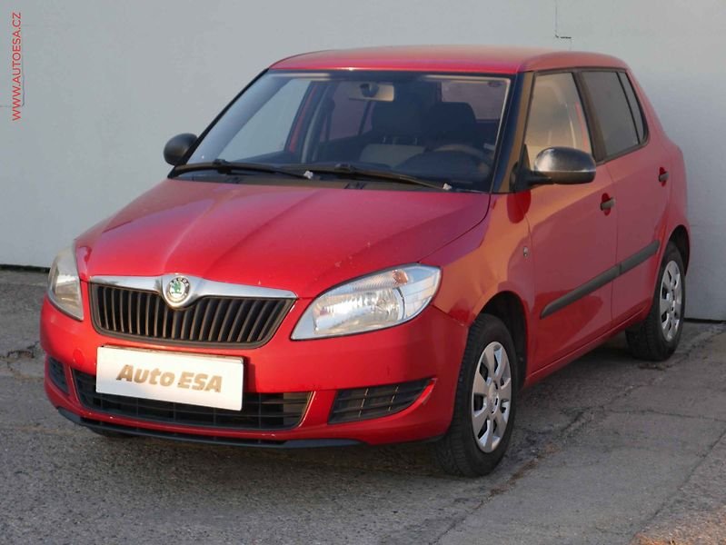 Škoda Fabia (2010) 1.2i, ČR, STK8/28 - fotka 3 z 14