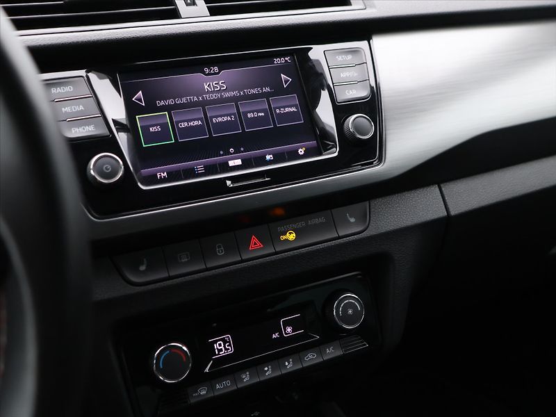 Škoda Fabia 1,0 TSI 81kW Style edition 100 - fotka 19 z 28