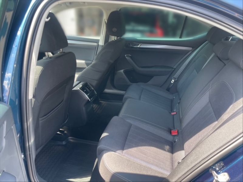 Škoda Superb 1,5 TSI 110 Style DSG - fotka 8 z 11