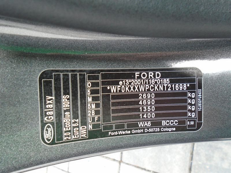 Ford Galaxy 2,0EcoBlue 140kW AWD Vignale  - fotka 39 z 50