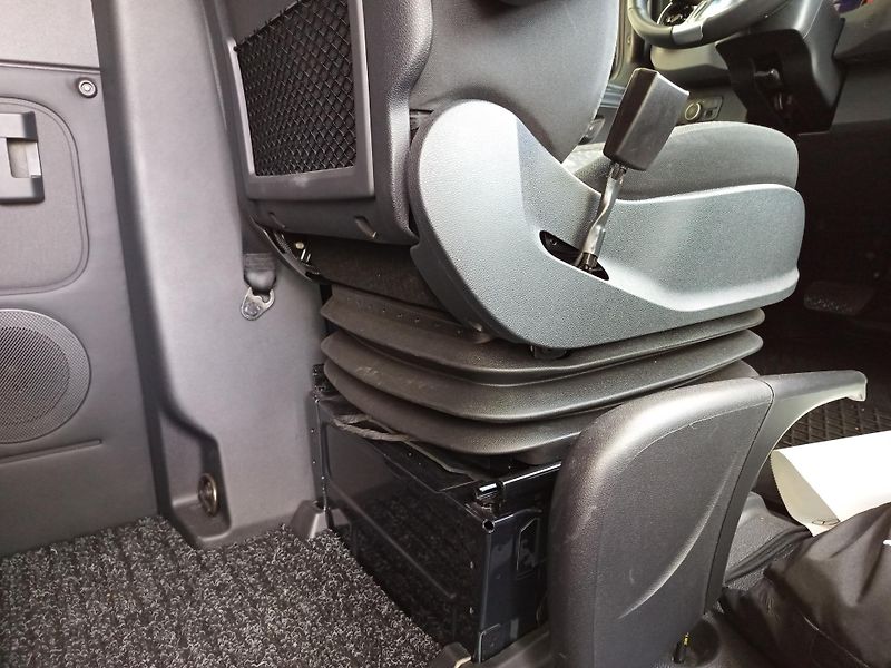 Mercedes-Benz Sprinter (2024) 319 CDI, 4x4, Tourer Select - fotka 25 z 29