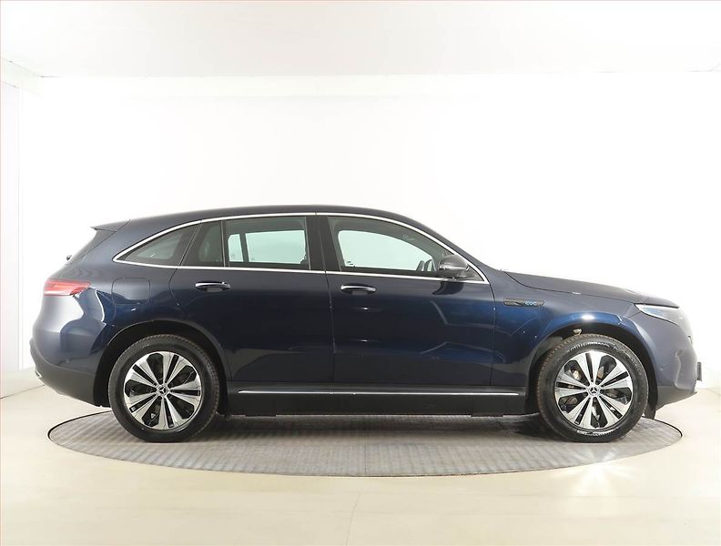 Mercedes-Benz EQC (2021) 400 4MATIC, SoH 95% - fotka 6 z 34