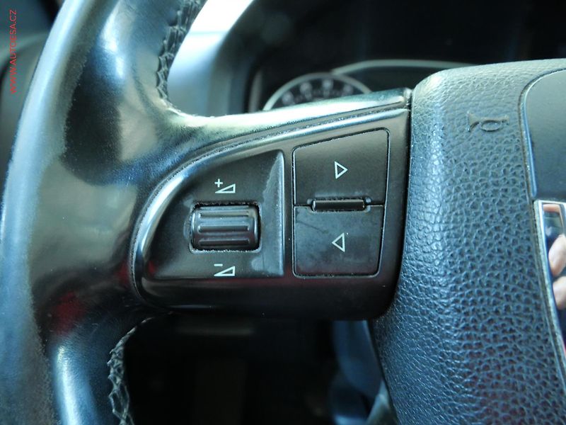 Škoda Octavia (2010) 2.0TDi, Xenon, AC - fotka 16 z 22