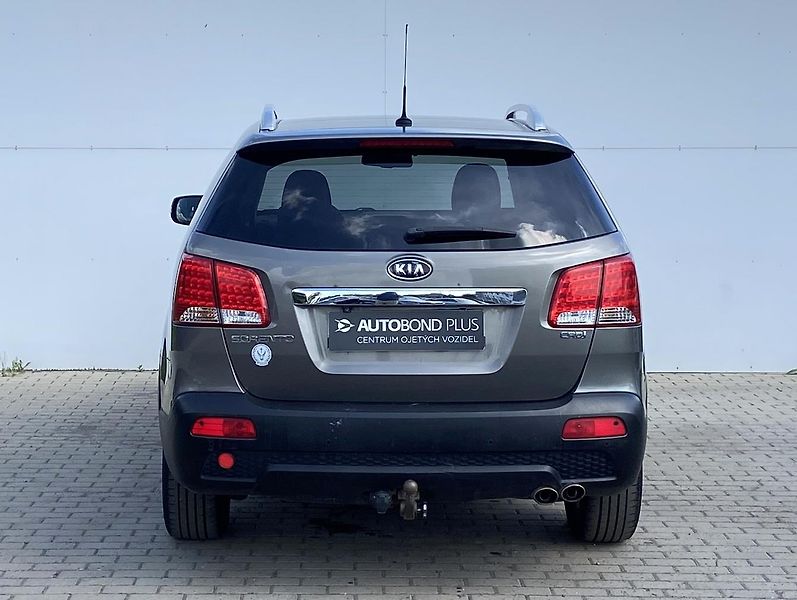 Kia Sorento 2.2 CRDI 145kW AWD AT Premium - fotka 9 z 23