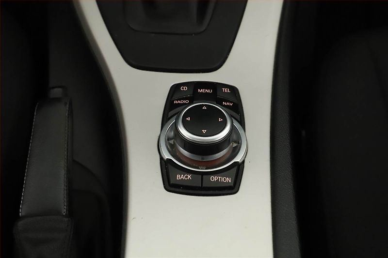 BMW Řada 3 (2012) 320 d xDrive, 4X4, Automat - fotka 15 z 19