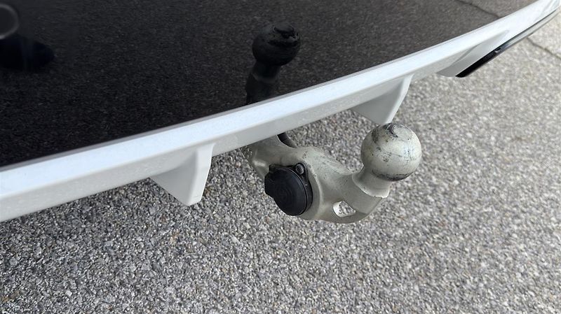 BMW X1 18sd Mpaket ČR DPH 1.majitel - fotka 14 z 16