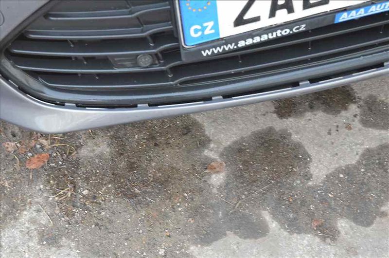 Ford Mondeo (2010) 2,0 TDCI - fotka 7 z 22