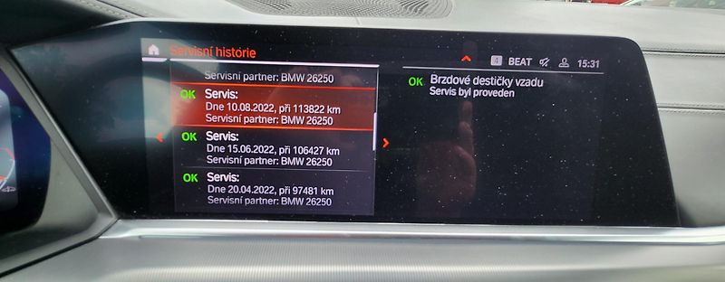 BMW X5 (2020) M50d SERVIS TAŽNÉ ČR IDIVIDUAL - fotka 41 z 48