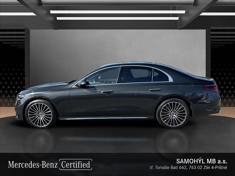 Mercedes-Benz Třídy E E 300de 4MATIC AMG linie - fotka 2 z 11