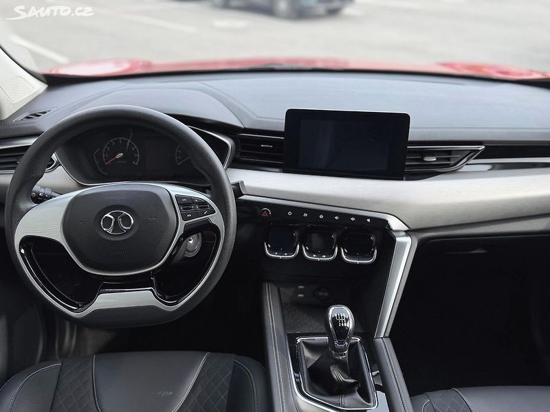 BAIC X35 ALL IN 1,5T 100 kW - fotka 13 z 17