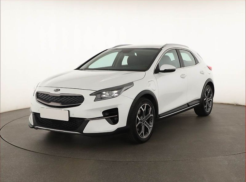 Kia XCeed (2020) Plug-in-Hybrid, Automat - fotka 2 z 20