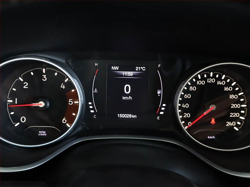 Jeep Compass (2019) 1.6 MultiJet, Tempomat - fotka 11 z 21