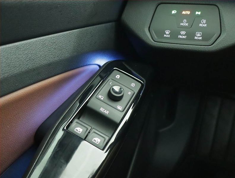 Volkswagen ID.4 (2020) 1st (82 kWh), SoH 89% - fotka 16 z 22