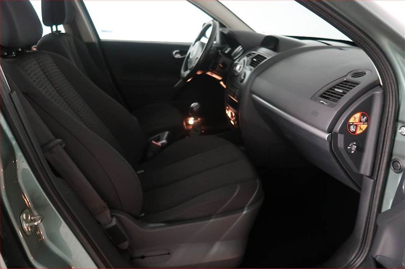 Renault Mégane (2006) 1.9 dCi, po STK, Klima - fotka 9 z 17
