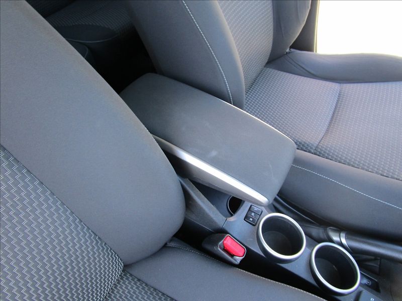Toyota Verso 1.6 D-4D, aut. Klima, 1. maj. - fotka 20 z 41