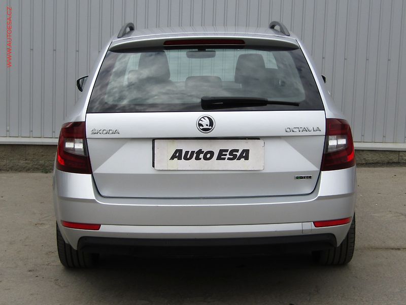Škoda Octavia (2017) 1.4 G-Tec, ČR, Style - fotka 5 z 19
