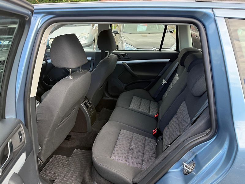 Škoda Octavia 1.4 TSI DIGIKLIMA TEMPOMAT - fotka 9 z 13