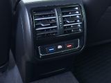 Volkswagen Passat 2.0TDi 4Motion DSG R-Line KAME - náhled 39