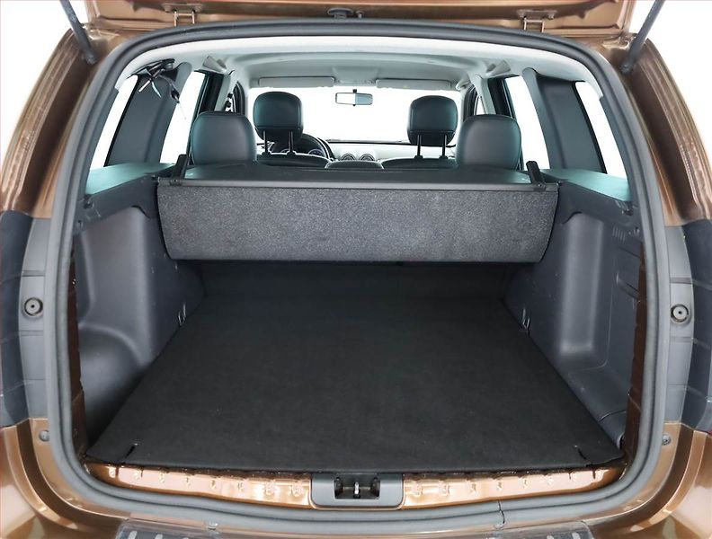Dacia Duster (2010) 1.5 dCi, 4X4, Park. senzory - fotka 12 z 13