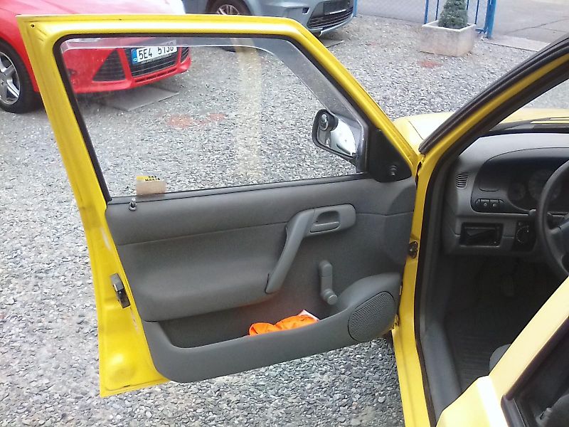 Škoda Felicia (2000) 1.3i / 40KW, jede super - fotka 14 z 42