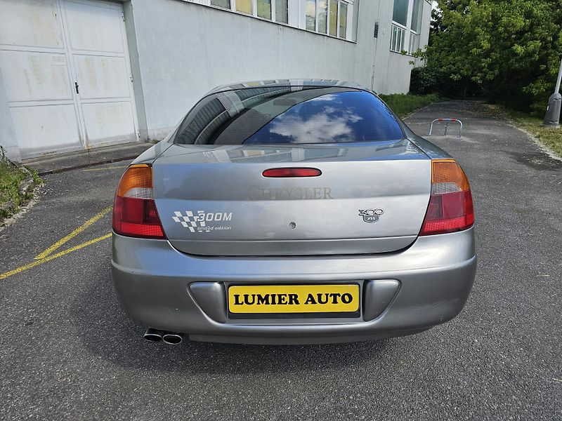 Chrysler 300M (1999) R 2.7L - fotka 4 z 16