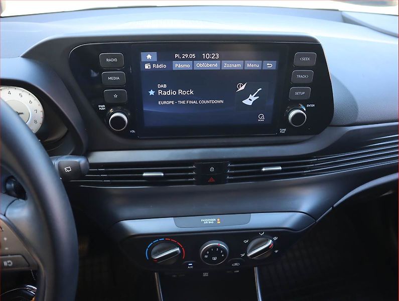 Hyundai i20 (2023) 1.0 T-GDI, Automat, Serv.kniha - fotka 12 z 19