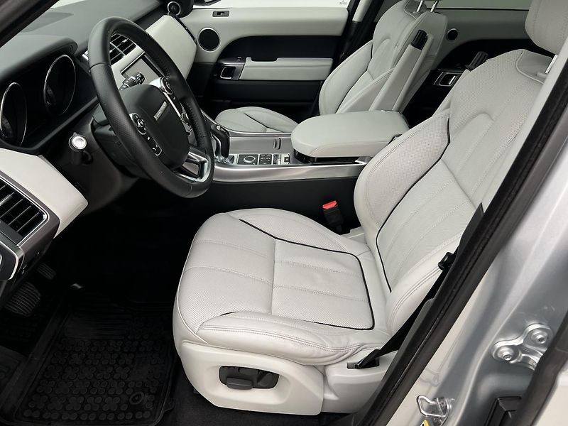 Land Rover Range Rover Sport 3.0 TDV6 HSE AWD AUT - fotka 3 z 37