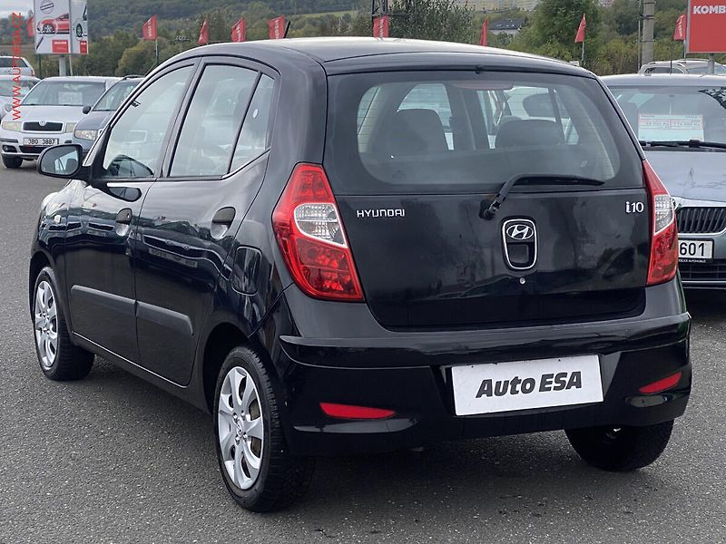 Hyundai i10 (2013) 1.1i, Klima - fotka 4 z 17