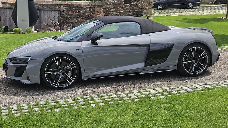 Audi R8 (2023) - fotka 7 z 19