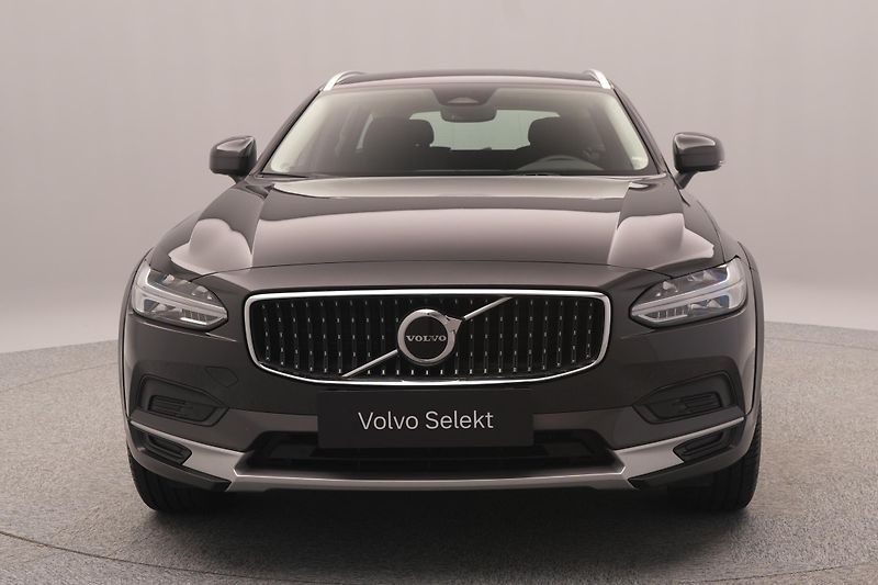 Volvo V90 CC B4 AWD PLUS CZ REZERVACE - fotka 15 z 51