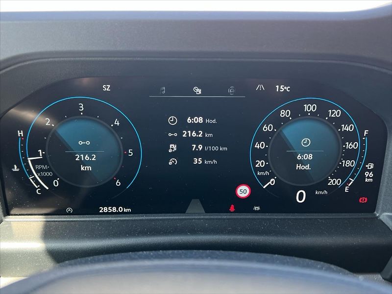 Volkswagen Transporter 2,0 TDi 110 kW 3 místný  T7 - fotka 16 z 24