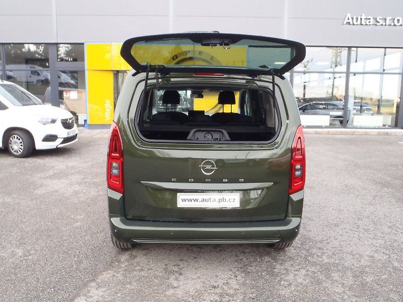 Opel Combo Life Elegance Plus 1.5 CDTI - fotka 27 z 29
