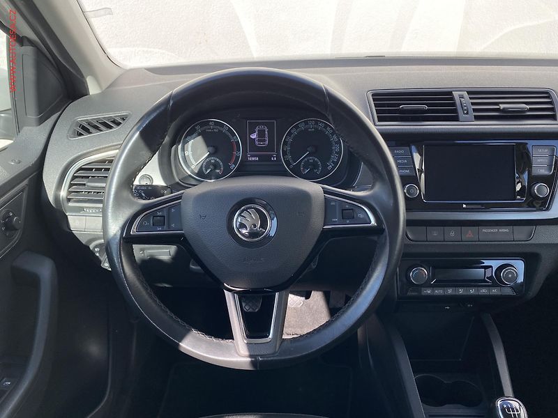 Škoda Fabia (2020) 1.0 TSi, 1.maj,ČR, Style, LED - fotka 11 z 18