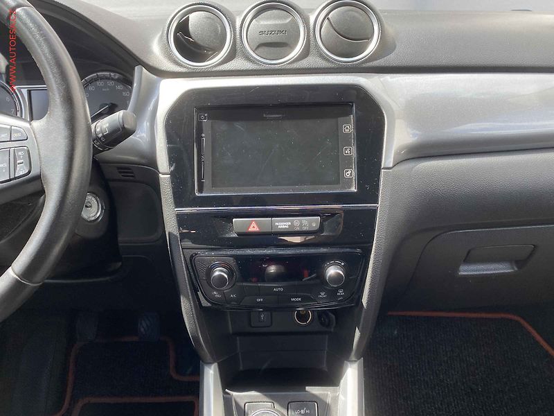 Suzuki Vitara (2018) 1.6i, 2.maj,ČR, AC, výhřev - fotka 12 z 15