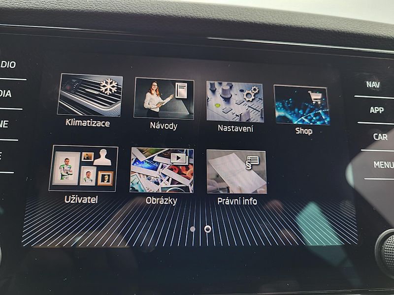 Škoda Karoq 1.5 TSI 110kW DSG SPORTLINE - fotka 17 z 48