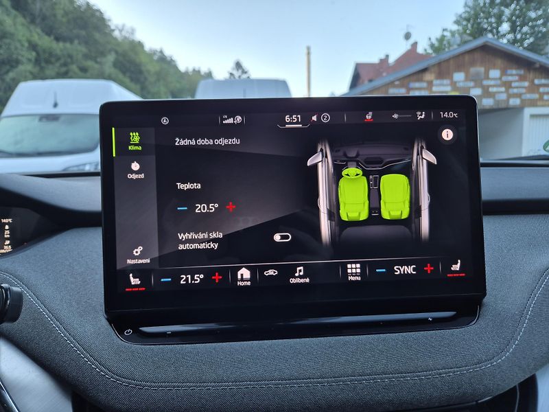 Škoda Enyaq 150kw, iV80 19ALU SOH 95% - fotka 30 z 47