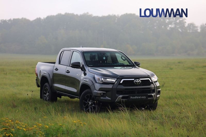 Toyota Hilux AT INVINCIBLE - fotka 21 z 23