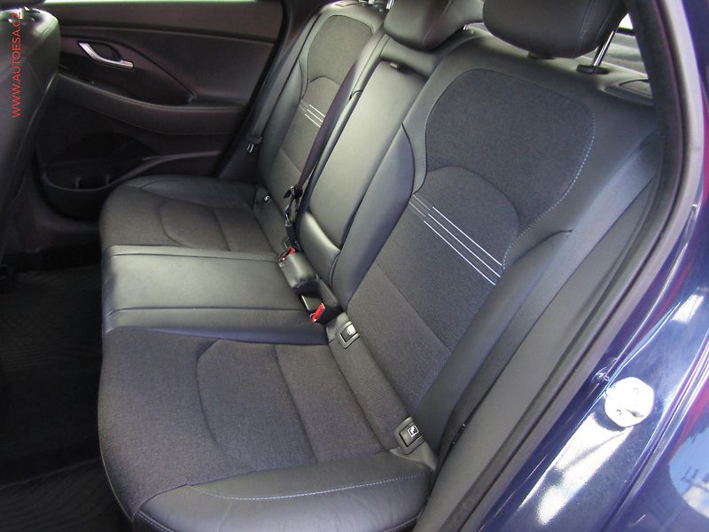 Hyundai i30 (2020) 1.5T-GDi, ČR, navi, LED - fotka 10 z 23