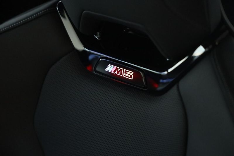 BMW M5 Touring - fotka 14 z 19
