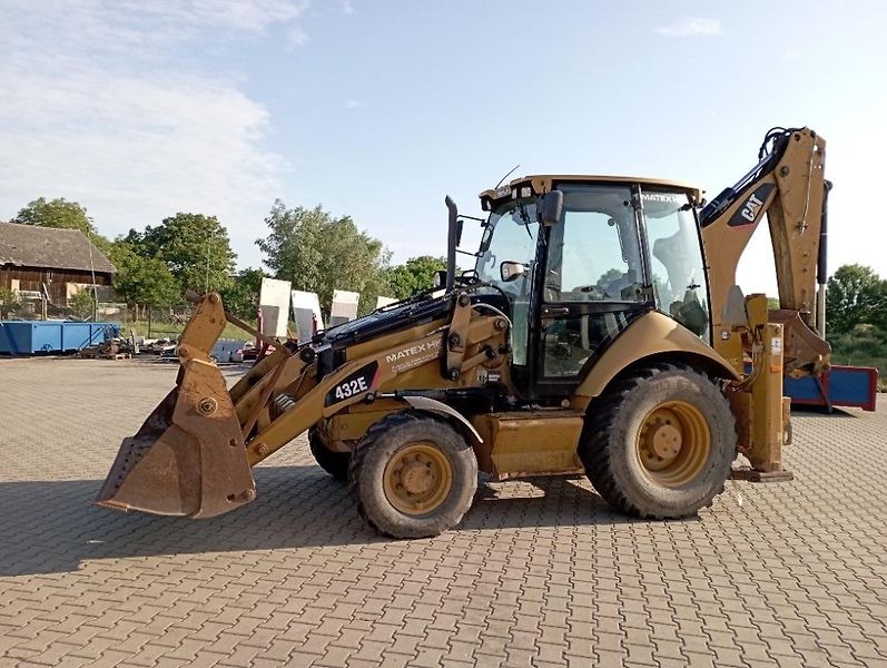 Caterpillar (2010) 432E - fotka 2 z 16