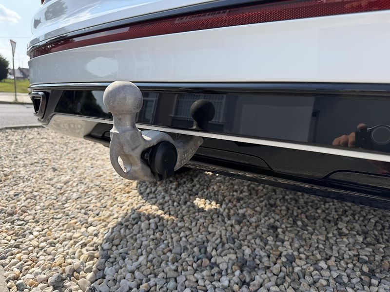 Volkswagen Tiguan R-Line 2,0 TSi/180kW 4x4 DSG - fotka 98 z 114