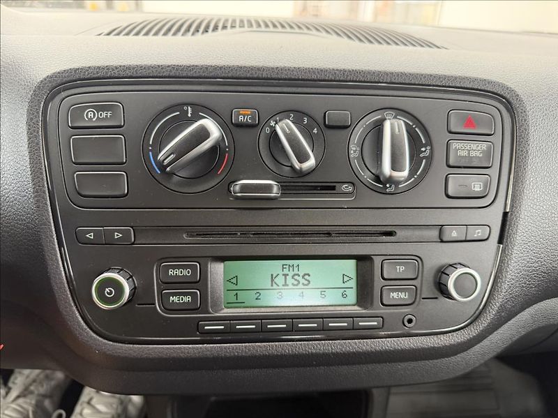 Škoda Citigo 1,0 MPi, klima, tažné zařízení - fotka 17 z 26