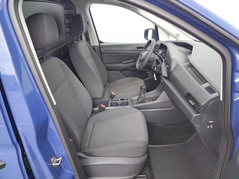 Volkswagen Caddy Maxi 2.0 TDI - fotka 10 z 22