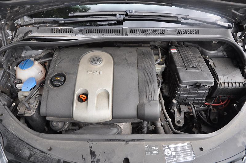 Volkswagen Golf Plus 1.6FSi 85kW SPORT - fotka 9 z 15